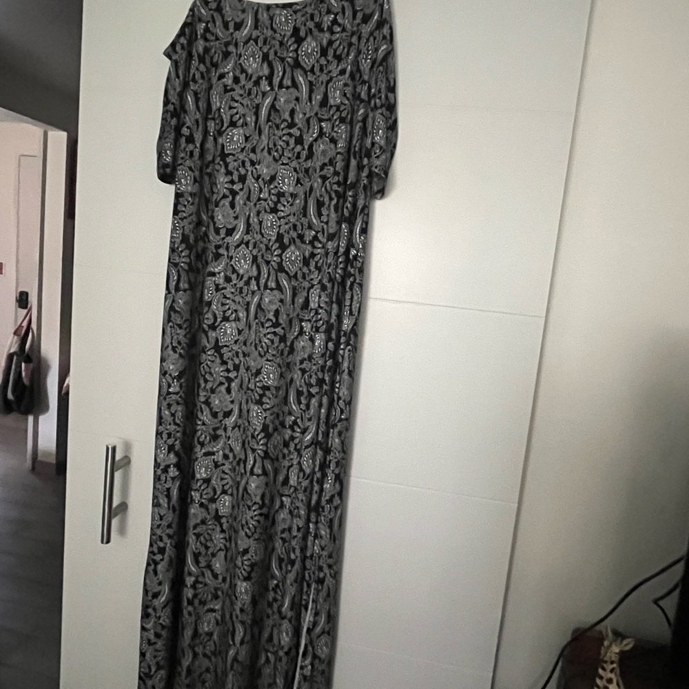 Roaman's Black and Gray Patterned Maxi Dress